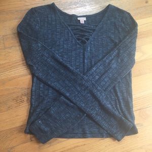 Criss cross long sleeve sweater shirt